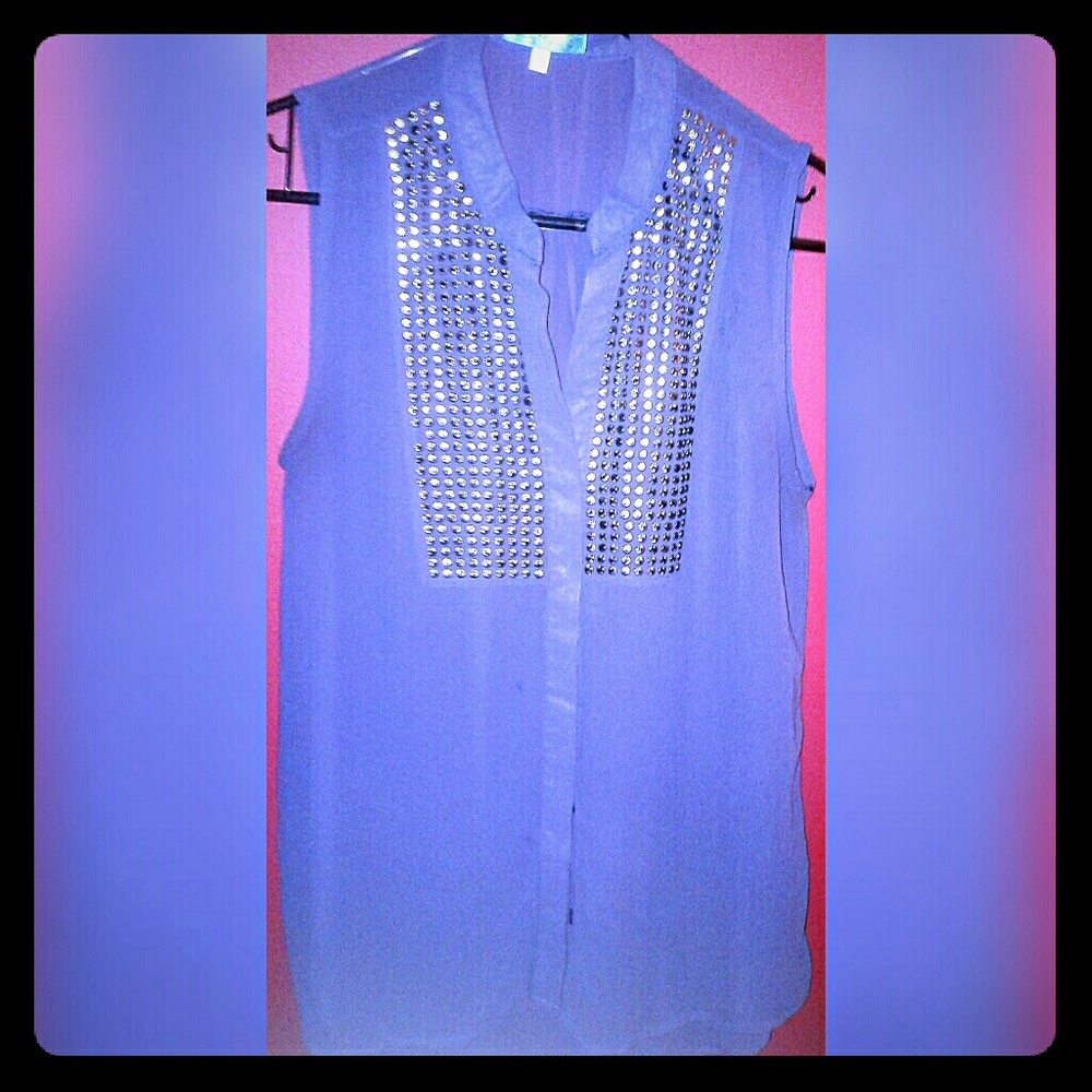 "Buttons" Brand Sleeveless Studded Rocker😉🤘